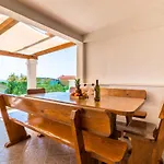 דירה Holiday Home Sevid סביד